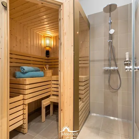 Holiday home Hafenspass - Sauna, Steg, Hafenblick, Kamin, Terrasse
