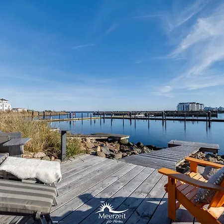 Holiday home Hafenspass - Sauna, Steg, Hafenblick, Kamin, Terrasse *